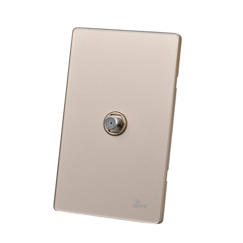 Toma Para Tv Serie D´Oro Color Dorado Brillante Ref. Int.12.06 Marca Bari