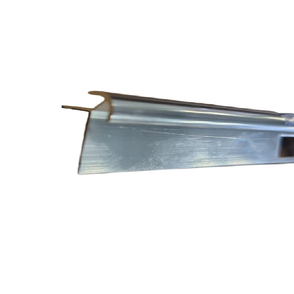 PERFIL / FLEJE DE ALUMINIO ESQUINERO CONVEXO PARA LAMINA PVC 2.40 MT PLATA REF.CEL-0270 CELOSIAS