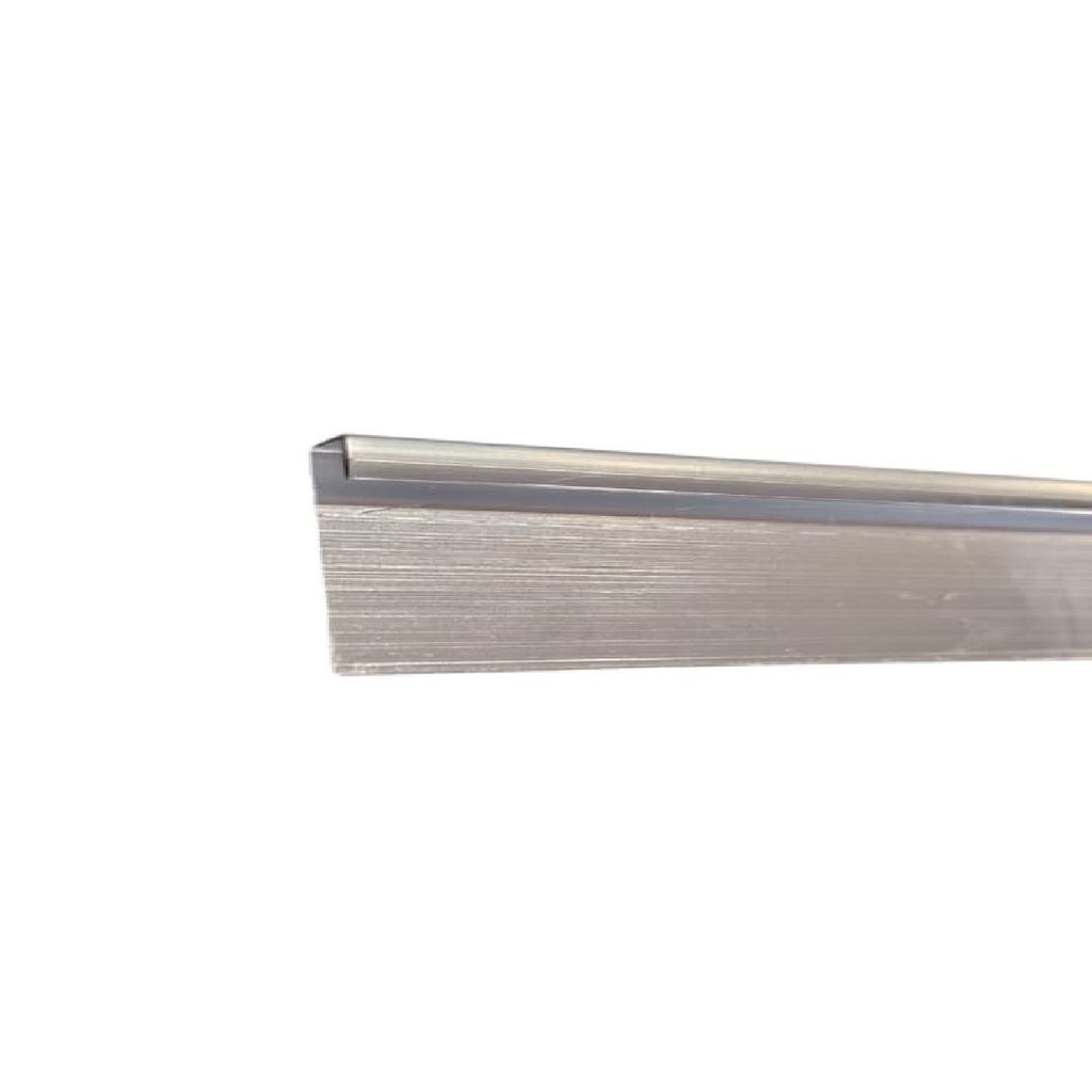 PERFIL / FLEJE DE ALUMINIO TERMINACION PARA LAMINA PVC 2.40 MT PLATA REF.CEL-0272 MARCA CELOSIAS