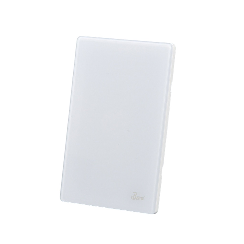 TAPA CIEGA SERIE NEVE COLOR BLANCO BRILLANTE REF. INT.11.10 MARCA BARI
