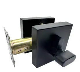 CERROJO CUADRADO CILINDRO - PERILLA MARIPOSA COLOR NEGRO REF. CV-SDSQ-MB / 12756 MARCA COVO