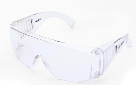LENTES DE SEGURIDAD TRADICIONALES CUADRADOS TRANSPARENTES REF. CV-GA-01C / 8360 MARCA COVO