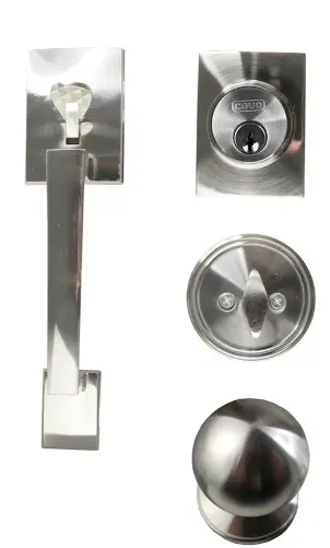 CERRADURA DE MANILLA CON ROSETA LLAVE-PASADOR P/PUERTA PRINCIPAL NIQUEL SATINADO REF. CV-7281-SN / 11095 MARCA COVO