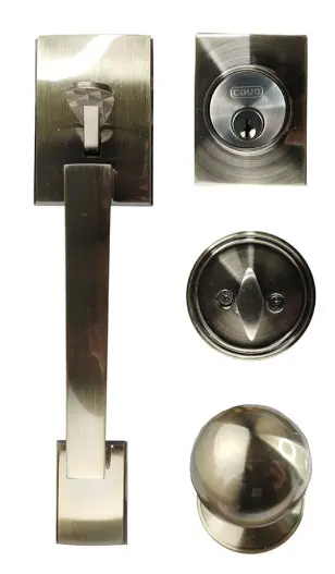 CERRADURA DE MANILLA CON ROSETA LLAVE-PASADOR P/PUERTA PRINCIPAL LATON ANTIGUO REF. CV-7281-AB / 11096 MARCA COVO