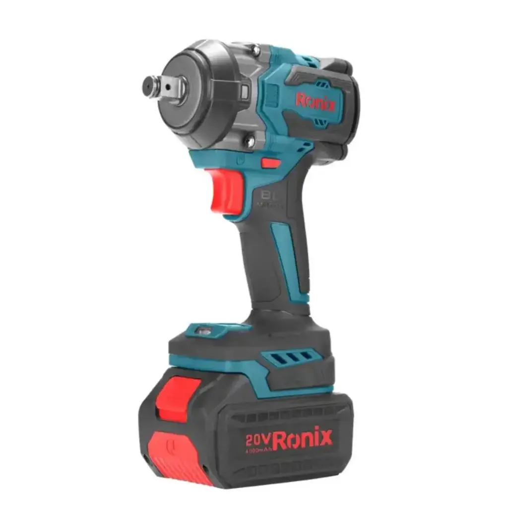 LLAVE DE IMPACTO BRUSHLESS (SIN CARBON) 1/2" 20 V 2800 RPM 550 NM LUZ LED C/ 2 BATERIAS 4.0 AH + CARGADOR Y MALETIN REF. 8655 MARCA RONIX