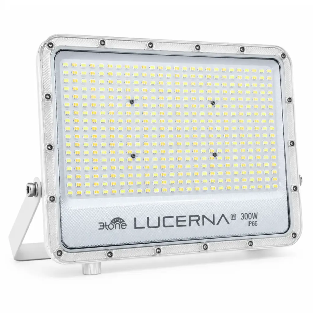 REFLECTOR LED EXTRA PLANO 300 W COLOR BLANCO 3CCT IP66 MULTV 90 - 285 V 120LM/W MOD RP300PH3T REF. 30923775 MARCA LUCERNA