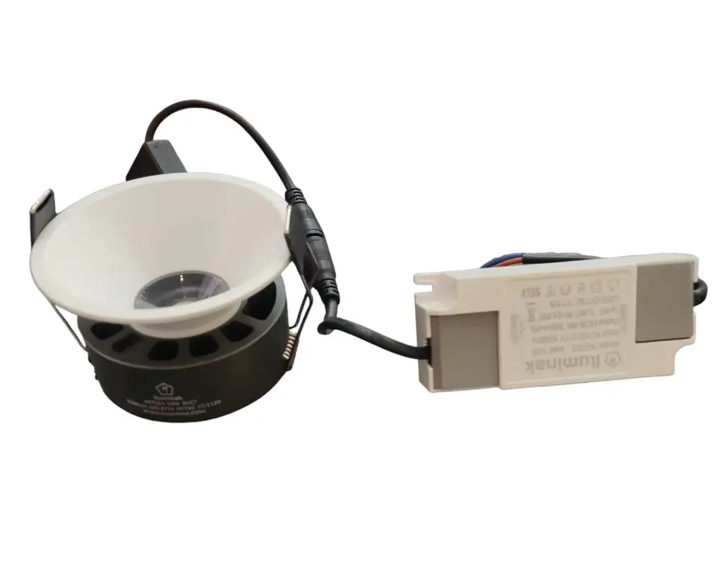 LAMPARA LED MINI SPOT RED EMP PERSONALIZABLE 12W 3CCT 100-277V IP44 1080LM 75MM SERIE TANGO C/ DRIVE C/ BLANCO REF. XCR021 / 931219 MARCA ILUMINAK