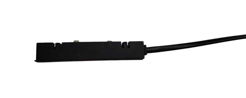 ACCESORIO DE ALIMENTACION / UNION / CONECTOR DE CONTINUIDAD RECTO 24VDC 7.15X1X1.9CM NEGRO P/RIEL MAGNETICO ULTRADELGADO REF. EF-683 EFECTO
