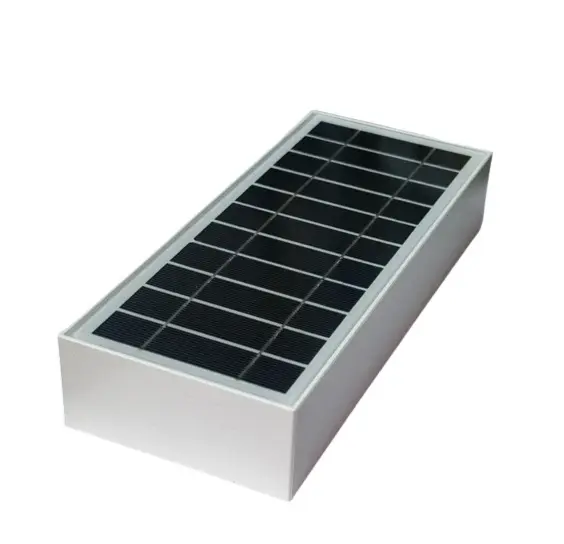 LAMPARA SOLAR 60W 2800-3200K 900ML BAT. LI-ION (3000mAh 3.7V 11.1W) PANEL (2.8W, DC5.5V) COLOR NEGRO REF. LUM-968-SB MARCA LUMIND
