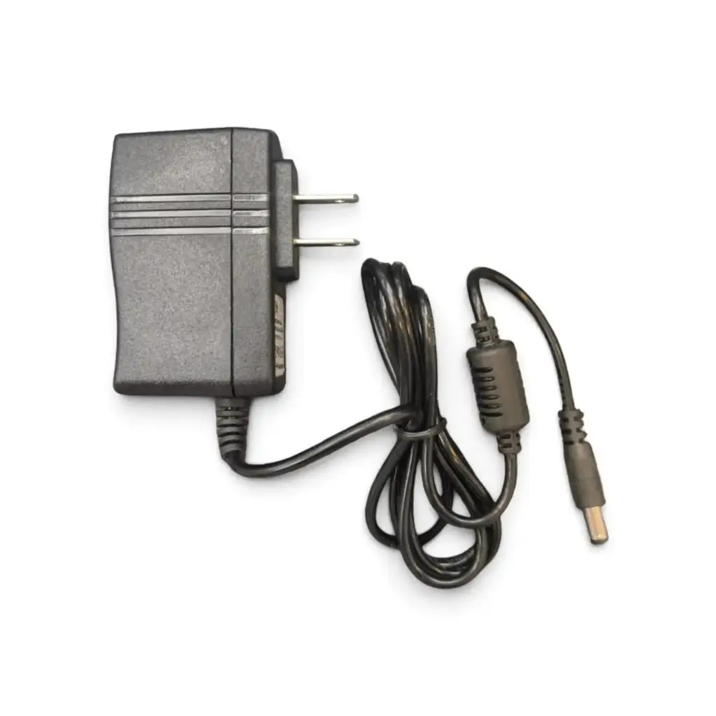 FUENTE DE PODER PARA FILTRO OSMOSIS / CAMARAS CCTV DC 12 V 2.0 A / ENCHUFE MOD. EMPA-12V2AJ2 AC 100- 240 V 50 / 60 HZ MARCA OASIS