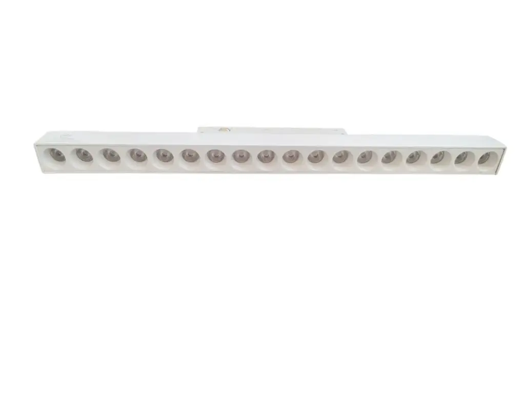 LAMPARA LED LINEAL MULTISPOT 18W 48V 3CCT  2.2 X 32.3 CM IP20 1800LM BLANCO P/RIEL MAGNET. REF. LS206 MARCA ILUMINAK