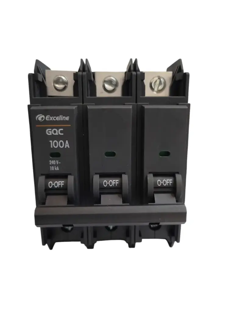 BREAKER SUPERFICIAL 3 X 100 A REF. GQC-100A-3 COD. 009879 MARCA EXCELINE