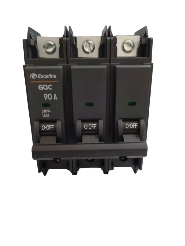 BREAKER SUPERFICIAL 3 X 90 A REF. GQC-90A-3 COD. 009732 MARCA EXCELINE