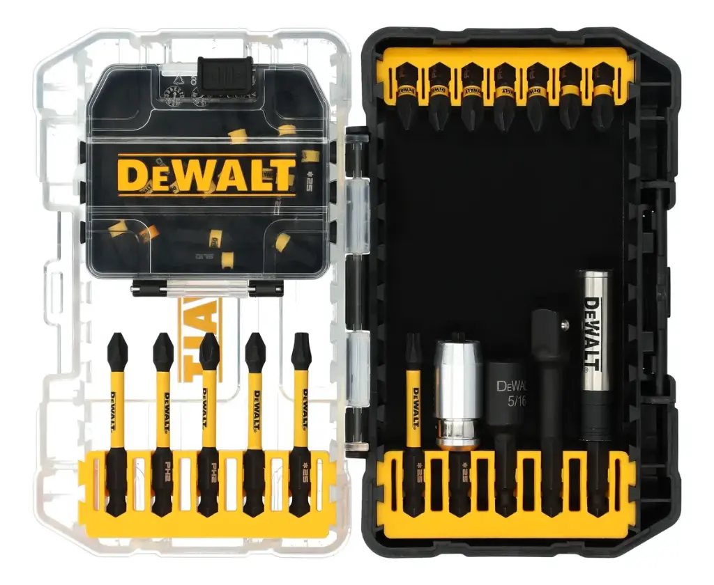 JUEGO DE PUNTAS PARA DESTORNILLADOR 32 PZAS ( PLANA / PHILLIIPS / SQUARE / TORX ) C/ ESTUCHE COD.  DWANGFT32SET REF.  02013034 MARCA DEWALT