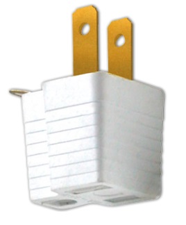 ADAPTADOR / ENCHUFE DE 3 A 2 POLOS 15 AMP 125 V GOMA BLANCO REF. KOB-069W MARCA KOBY