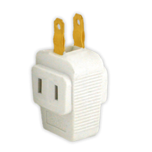 BENJAMIN / ADAPTADOR TRIPLE 2 POLOS 15 AMP 125 V GOMA REF. KOB-068 MARCA KOBY