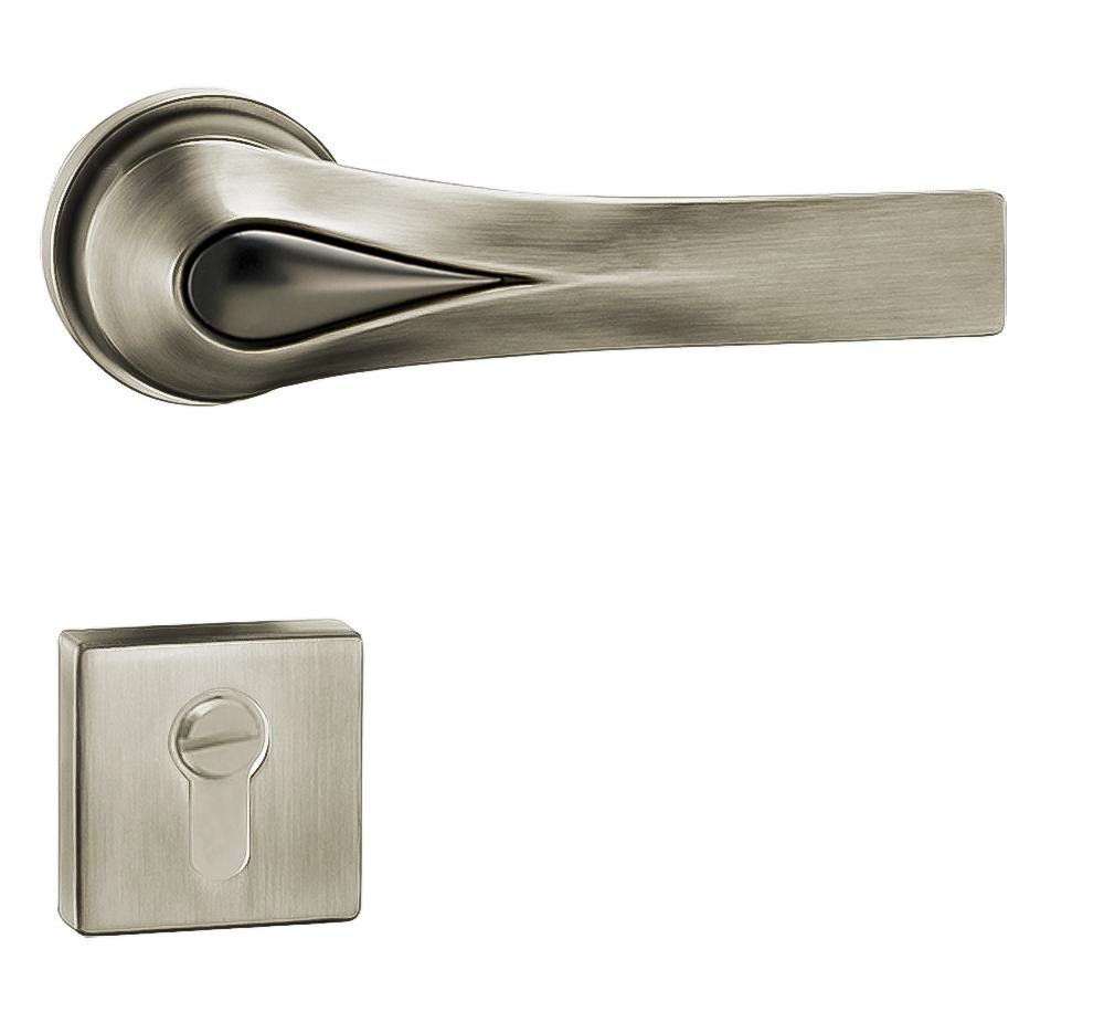 CERRADURA DE MANILLA CON ROSETA PARA DORMITORIO SERIE FERRARA DORADO REF. CER.06.19 MARCA BARI