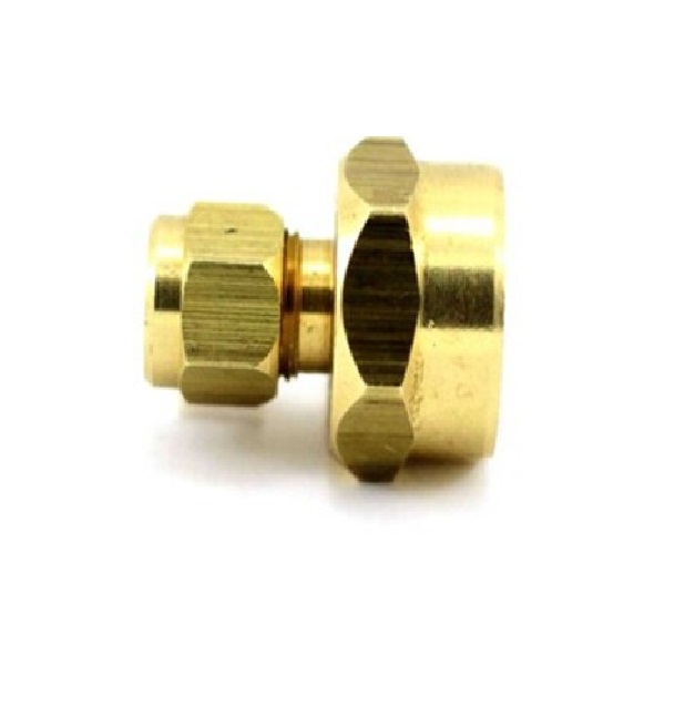 CONECTOR DE LATON P/ WC Y LAVAMANOS FLARE X SAE 3/8X1/2" REF. B04-V-12X16 MARCA VENEPRO