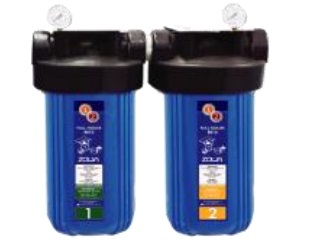 FILTRO BOTELLA FULL HOUSE 10" X 4.5" COLOR AZUL INCLUYE CARTUCHOS,KIT FIJACION,LLAVE, REF. BB10 ZOWA