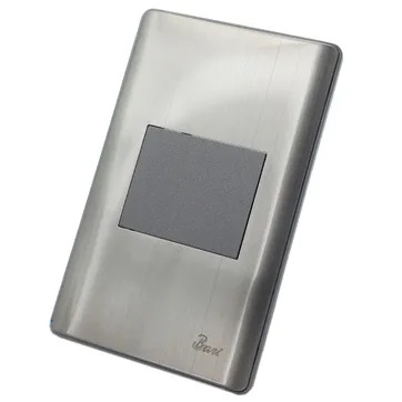 TAPA CIEGA MOD.CURVO SERIE METALLO COLOR ACERO INOXIDABLE REF. INT-06.10 MARCA BARI