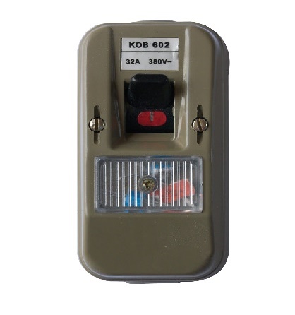 INTERRUPTOR SUPERFICIAL BIPOLAR 32 AMP 380 V REF. KOB-602 MARCA KOBY