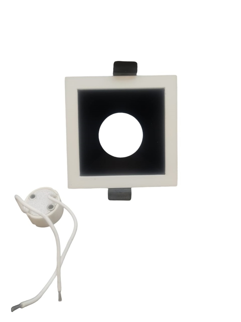 LAMPARA SPOT CUADRADO FIJA 3.5" 8.5 CM X 8.5 CM PARA GU10 COLOR BCO - NGO REF. LUM-1371-F LUMIND