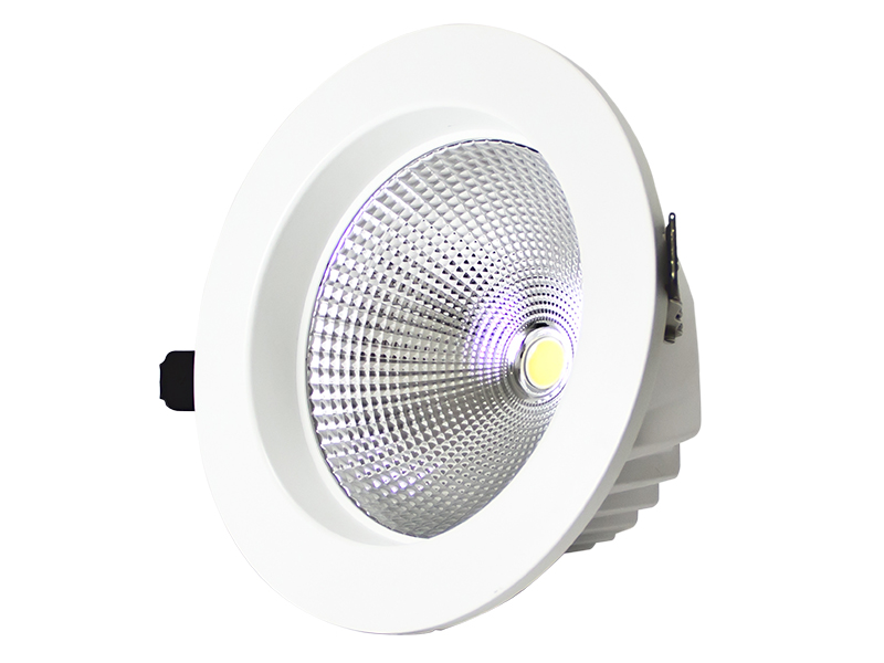 LAMPARA DOWNLIGHT LED MODELO VINCI 6" COB 20 W AC 100 - 277 V 6000 - 6500 K MARCA LUXOLAR