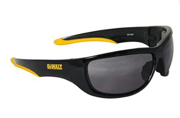 LENTES DE SEGURIDAD PROTECCION UV ALTO DESEMPEÑO COLOR NEGROS REF. DPG94-2C MARCA DEWALT