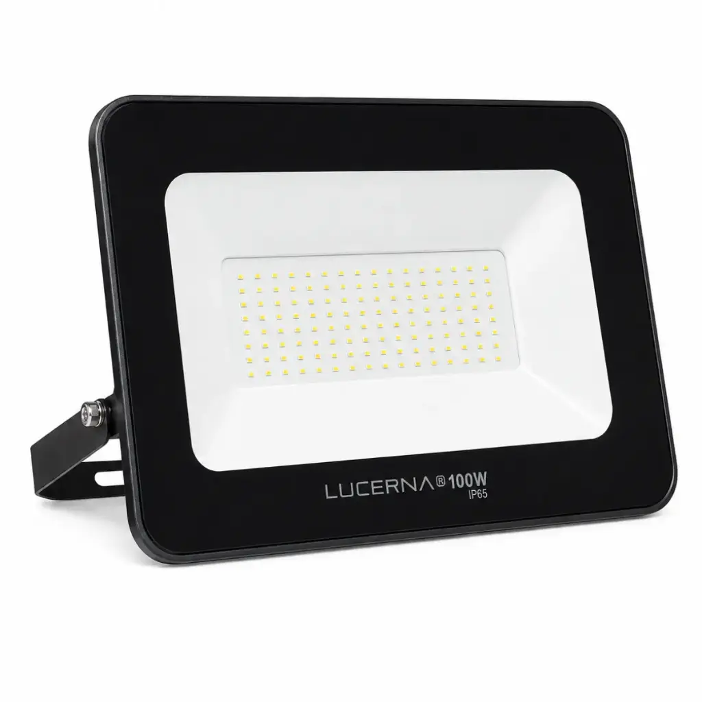 REFLECTOR LED PLANO 100 W COLOR NEGRO 6500 K MULTV 90 - 277 V IP65 REF. RP100CV MARCA LUCERNA