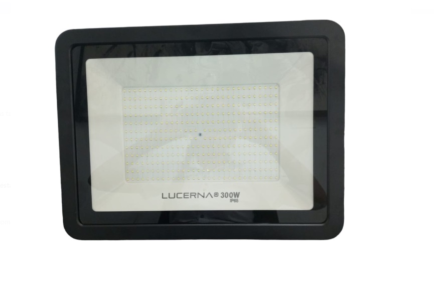 REFLECTOR LED PLANO 400 W COLOR NEGRO 6000 K MULTV 100 - 277 V IP65 REF. RP400CV MARCA LUCERNA