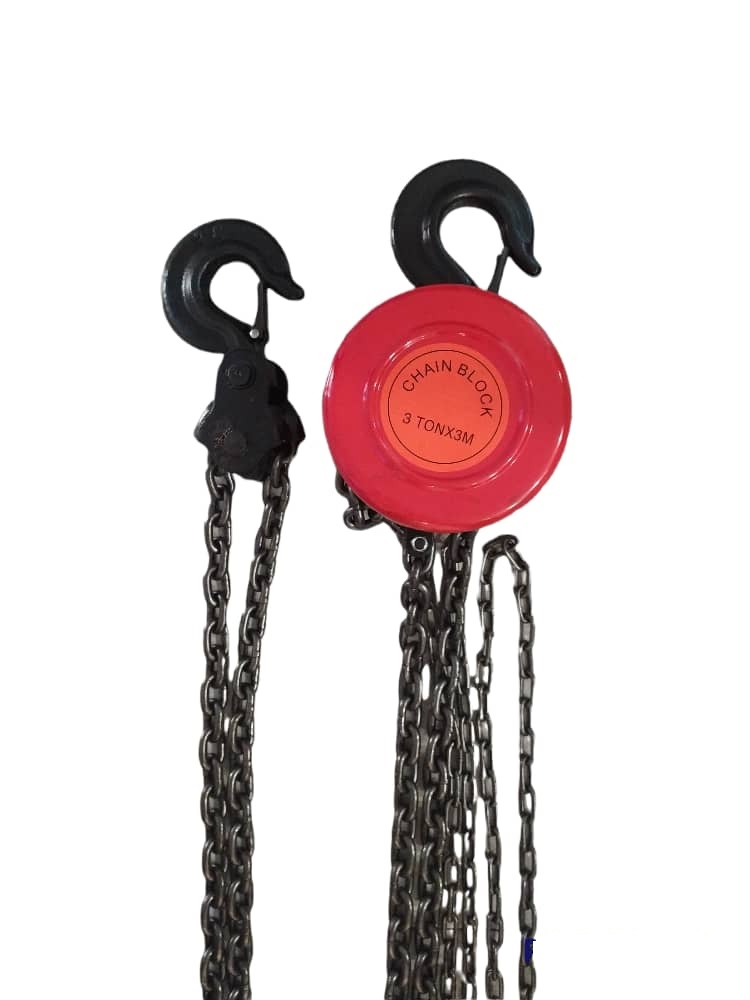 SEÑORITA CON CADENA CAP. 5 TON X 3 MTS REF. SEÑ-701 MARCA CHAIN BLOCKS