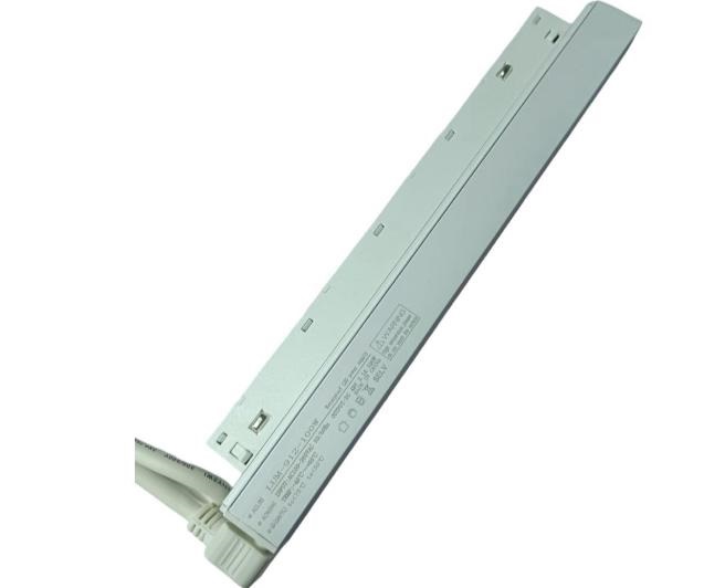 TRANSFORMADOR DE ENERGIA / BUILT IN 48V 2.30 A 100W P/RIEL TRACK LIGHT MAGNETICO BLANCO REF.LUM-912 LUMIND